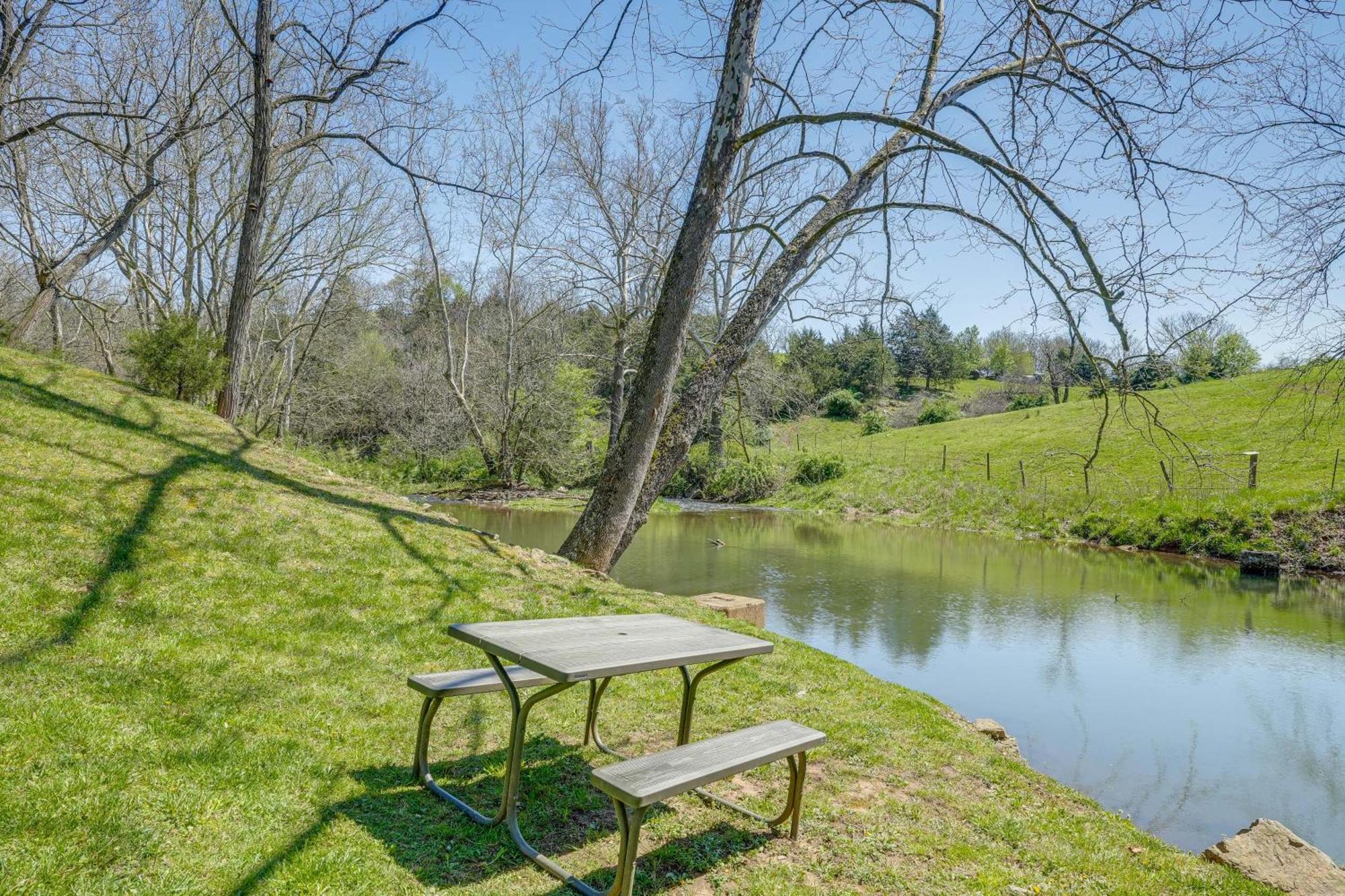 Waterfront Virginia Retreat With Canoe, Pets Welcome Rileyville Екстер'єр фото